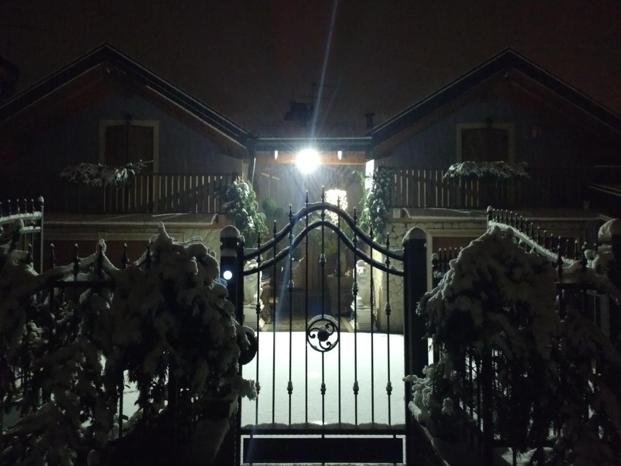 Castelcharme B&B 페르지네 발수가나 외부 사진